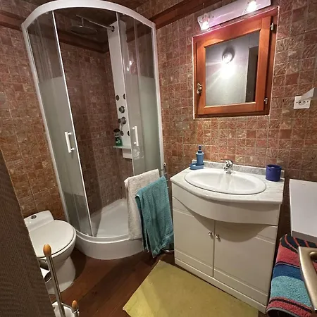 Privée Avec Salle De Bain, Piscine Chauffée 60km Nord De Lyon *